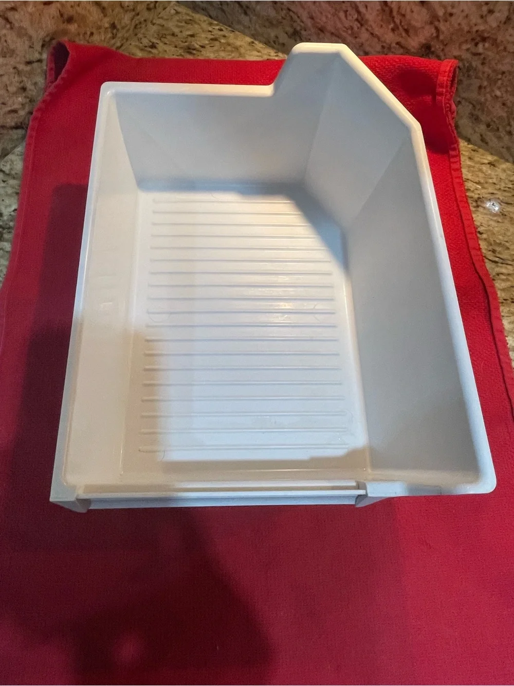 Refrigerator Whirlpool/Kenmore White Plastic ice Bin OEM part 2166261.